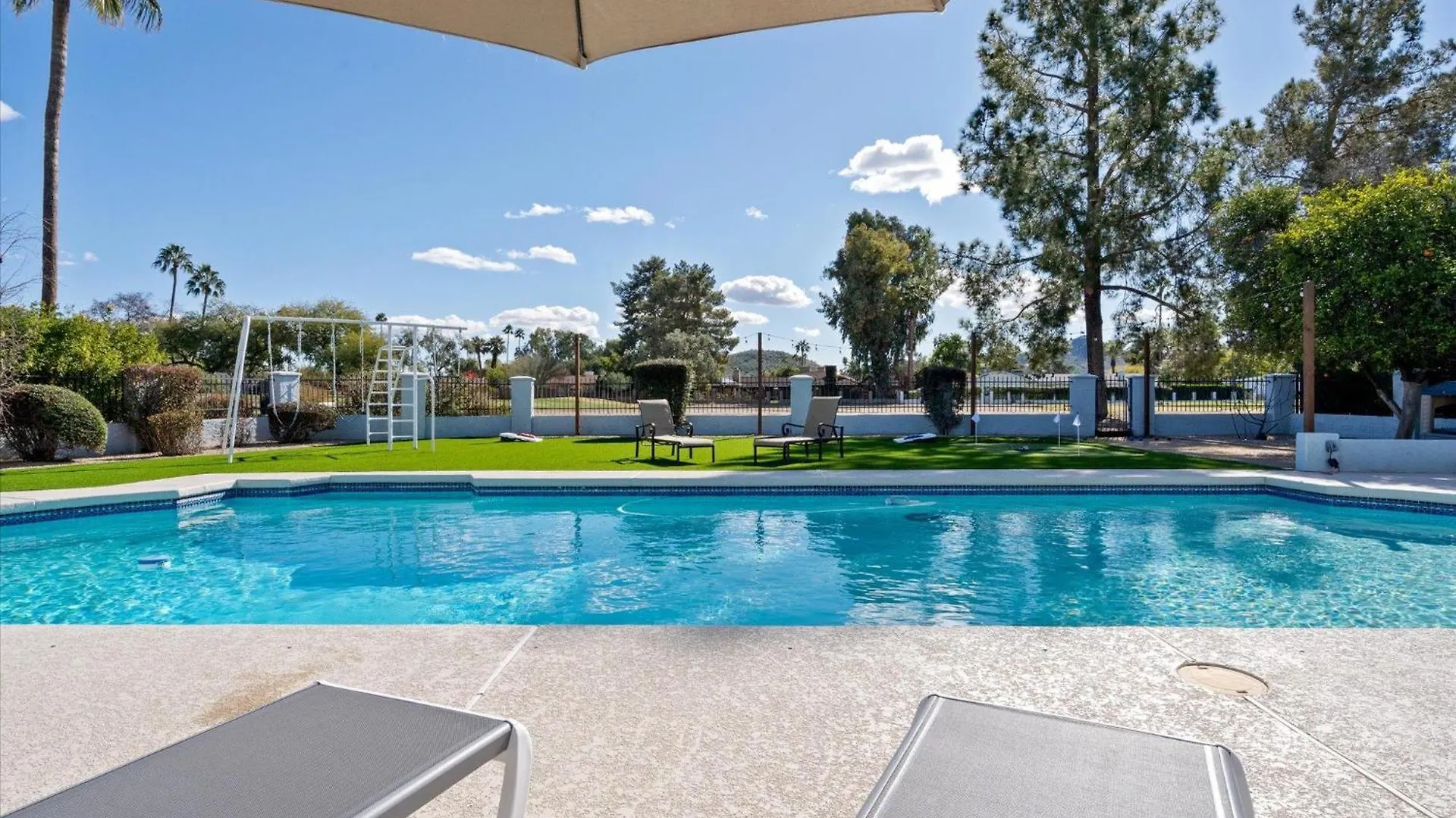 Live Blissfully Villa Phoenix